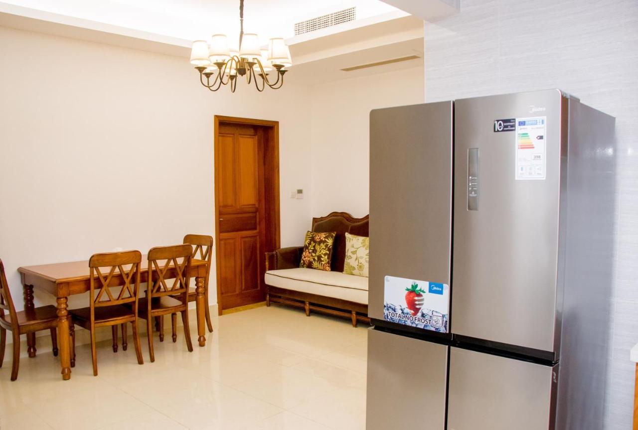 Lark Hotel Dar es Salaam Eksteriør billede