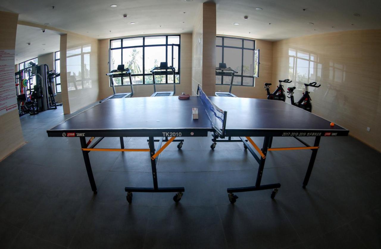 Lark Hotel Dar es Salaam Eksteriør billede