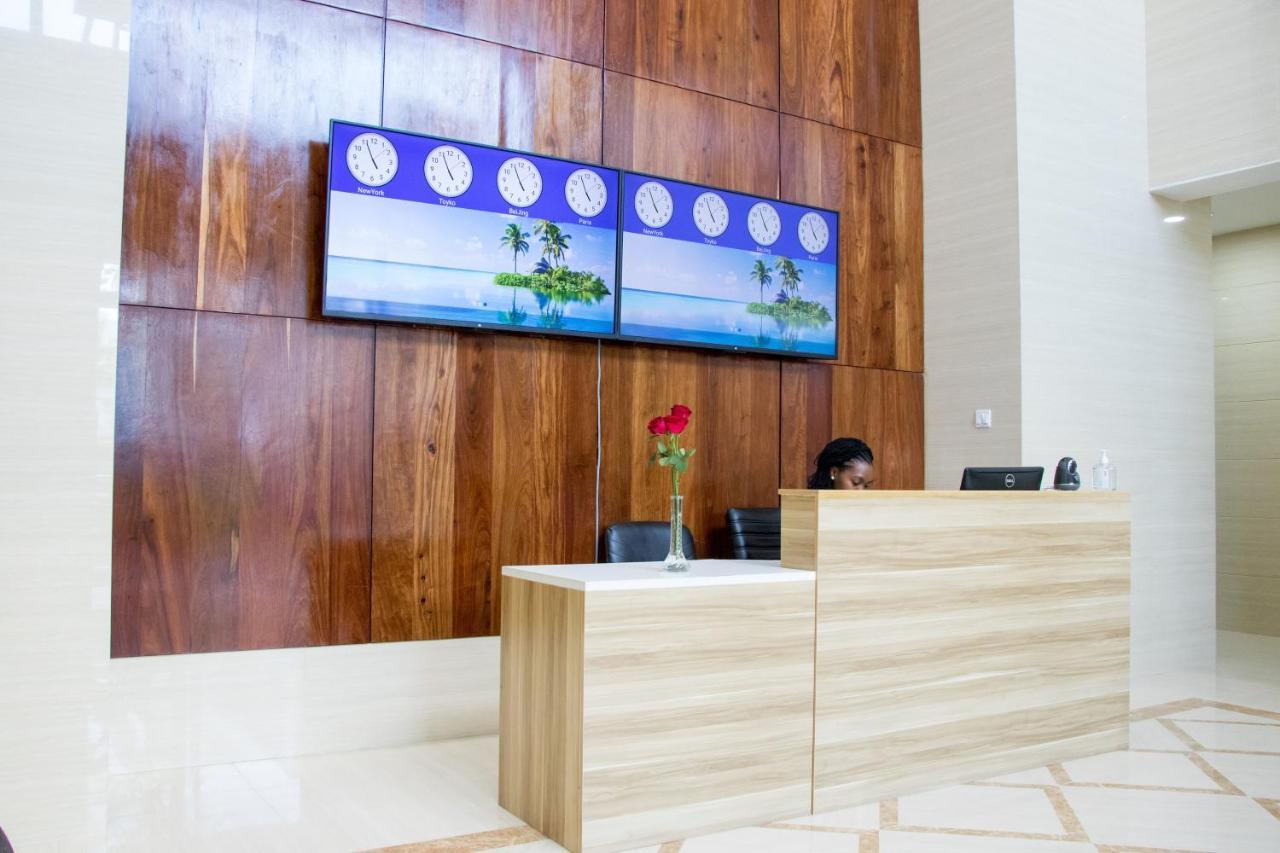 Lark Hotel Dar es Salaam Eksteriør billede