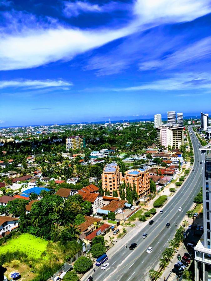Lark Hotel Dar es Salaam Eksteriør billede