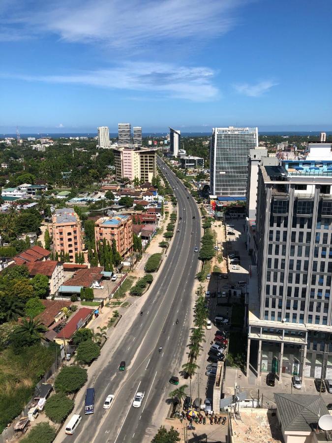Lark Hotel Dar es Salaam Eksteriør billede